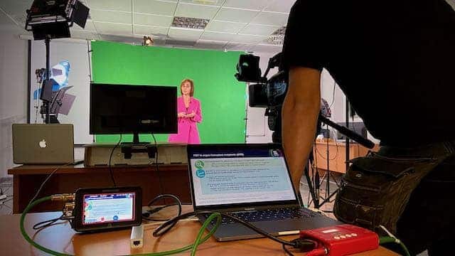 Green-Screen-Studio-Video-Production-Zaragoza